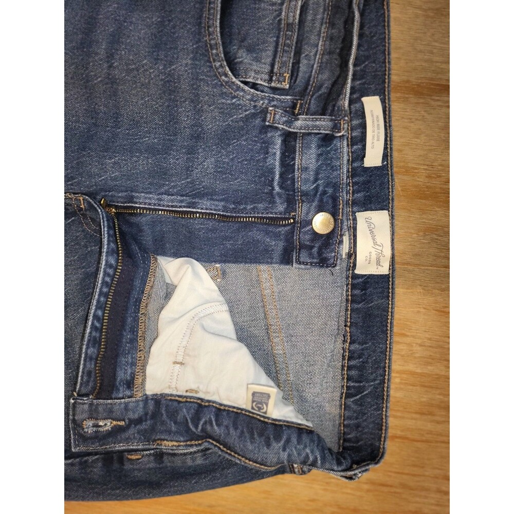 Universal Thread High Rise Flare Jeans Womens 10R Medium Wash Blue High Waisted - Picture 5 of 7